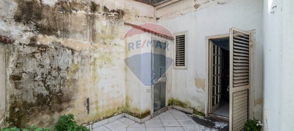 Casa de 7 divisões em Aci Castello, Italy N.º 74518 26