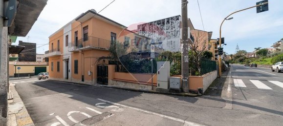 Casa de 7 divisões em Aci Castello, Italy N.º 74518 9