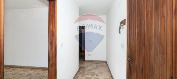 Casa de 7 divisões em Aci Castello, Italy N.º 74518 32