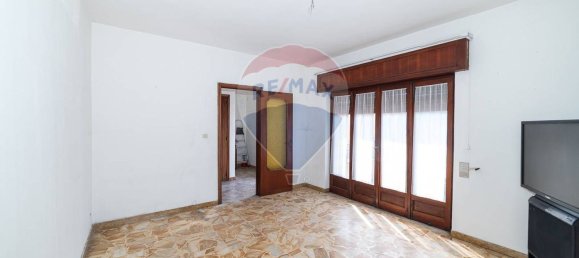 Casa de 7 divisões em Aci Castello, Italy N.º 74518 38