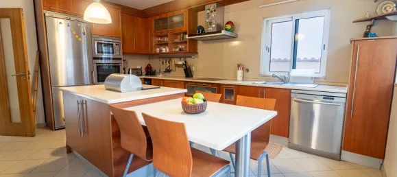 3 bedrooms House in Montenegro, Portugal No. 98945 12