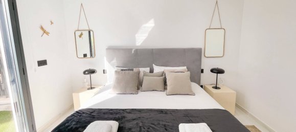 3 bedrooms Apartment in Alicante, Spain No. 25156 25