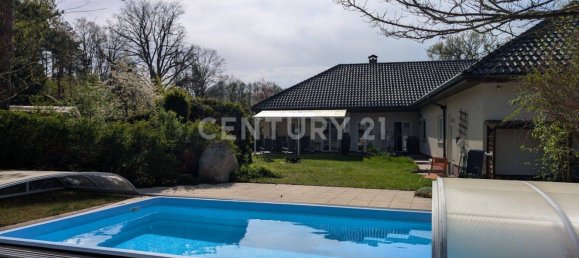 6 rooms House in Oberhavel, Germany No. 15390 4