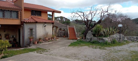 6 bedrooms Villa in Monreale, Italy No. 210423 5