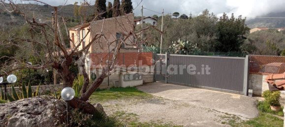 6 bedrooms Villa in Monreale, Italy No. 210423 6