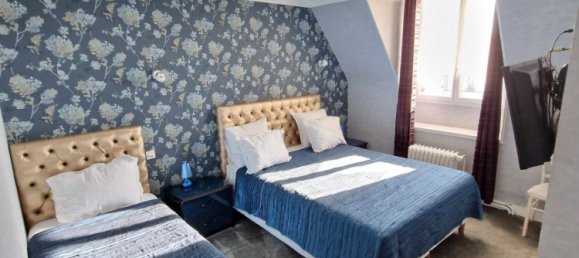 415m² Building in Sully-sur-Loire, France No. 215091 12