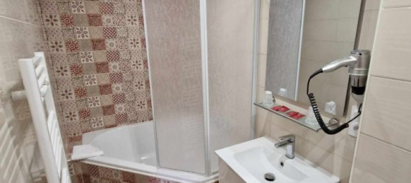 415m² Building in Sully-sur-Loire, France No. 215091 11