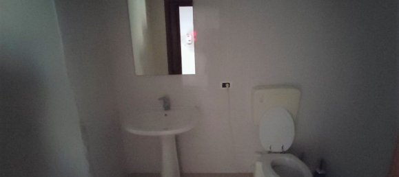 42m² Commercial property in Bondeno, Italy No. 133929 4