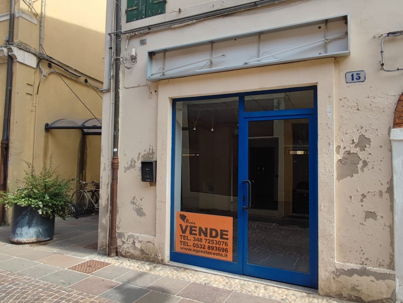 42m² Commercial property in Bondeno, Italy No. 133929