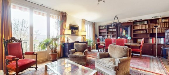 4 bedrooms Apartment in Versailles, France No. 174175 3