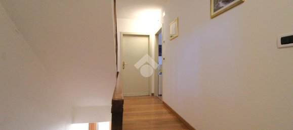 Дом с 8 комнатами в Витторио Венето, Италия № 155510 11