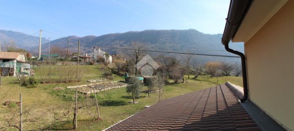 Дом с 8 комнатами в Витторио Венето, Италия № 155510 18