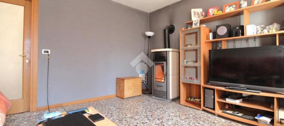 Дом с 8 комнатами в Витторио Венето, Италия № 155510 2