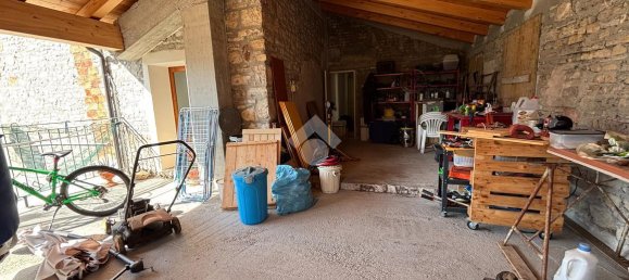 Дом с 8 комнатами в Витторио Венето, Италия № 155510 30