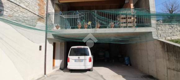 Дом с 8 комнатами в Витторио Венето, Италия № 155510 24