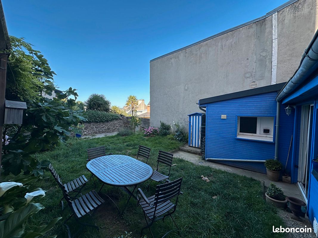 2 bedrooms Apartment in Brest, France No. 290910