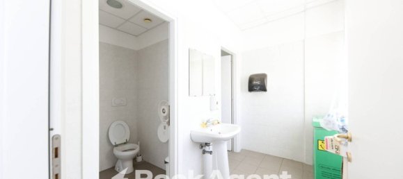 5 rooms Office in Genoa, Italy No. 295913 27