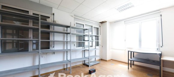 5 rooms Office in Genoa, Italy No. 295913 9