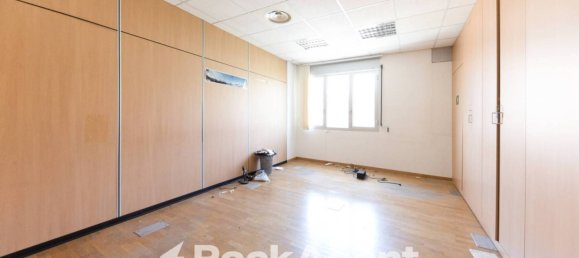 5 rooms Office in Genoa, Italy No. 295913 17