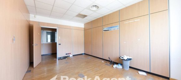 5 rooms Office in Genoa, Italy No. 295913 11