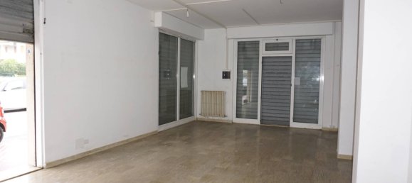 1غرفة عقار تجاري في Grottammare, Italy رقم 75660 5