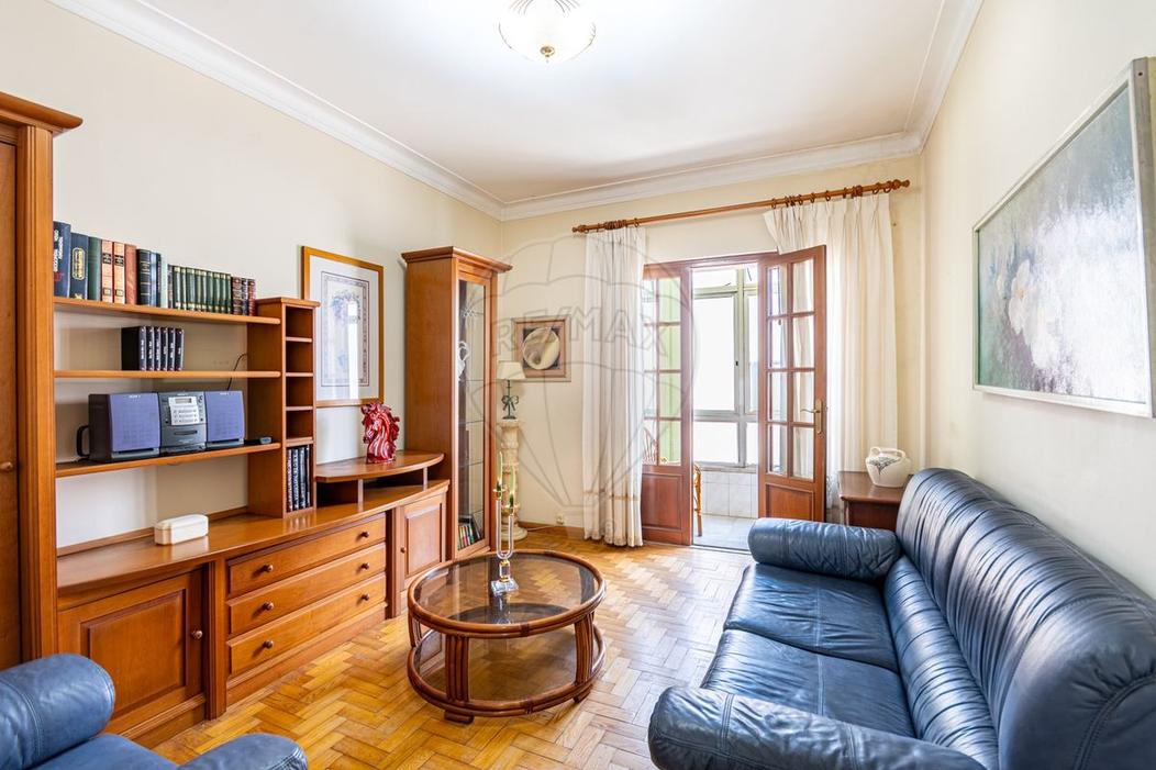 2 bedrooms Apartment in Almada, Portugal No. 263582