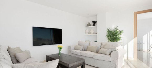 Ático de 3 dormitorios en Estepona, Spain No. 139472 10