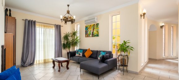 3 bedrooms House in Faro, Portugal No. 123861 6