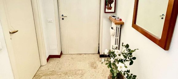 4 rooms House in Seveso, Italy No. 15072 19