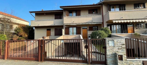 4 rooms House in Seveso, Italy No. 15072 21