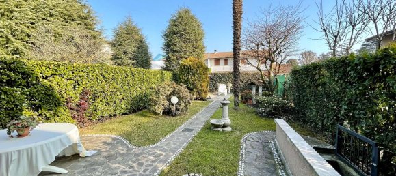 4 rooms House in Seveso, Italy No. 15072 2