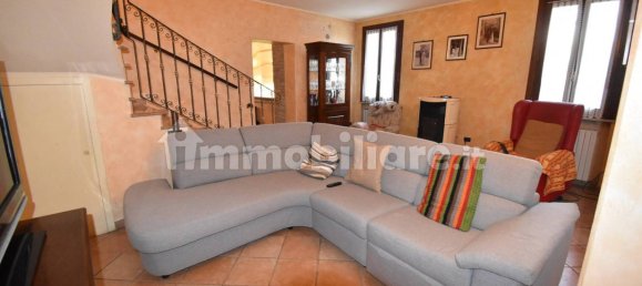 6 bedrooms Villa in Guastalla, Italy No. 90077 25