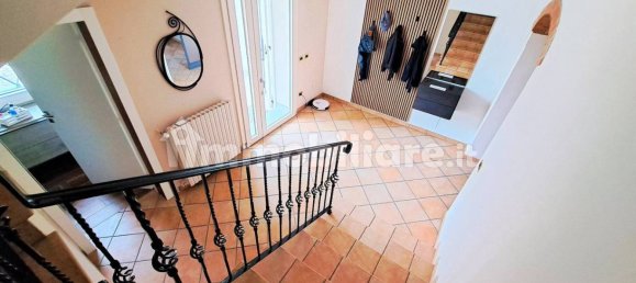 6 bedrooms Villa in Guastalla, Italy No. 90077 15