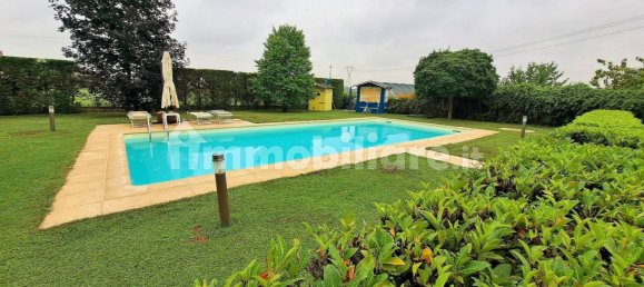 6 bedrooms Villa in Guastalla, Italy No. 90077 30