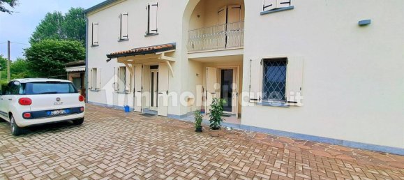 6 bedrooms Villa in Guastalla, Italy No. 90077 4