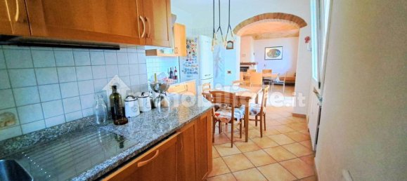6 bedrooms Villa in Guastalla, Italy No. 90077 10