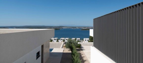 Villa de 3 dormitorios en Zadar, Croatia No. 224 3