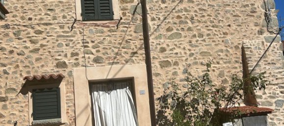 6 rooms House in San Marcello Piteglio, Italy No. 255478 3