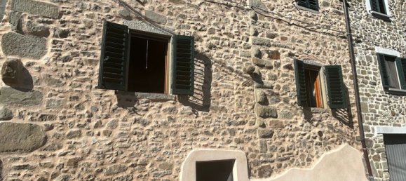 6 rooms House in San Marcello Piteglio, Italy No. 255478 26
