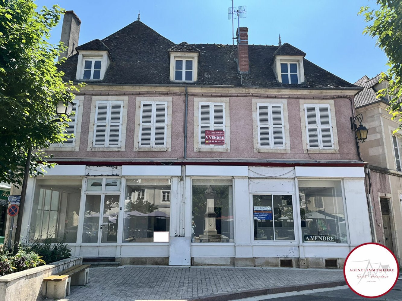 3 غرف نوم منزل في Saint-Amand-Montrond, France رقم 237839