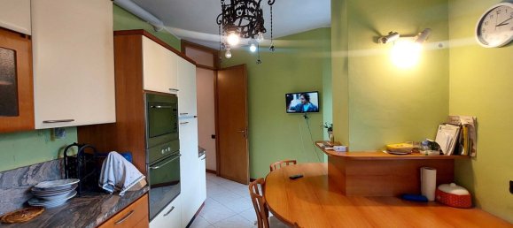 4-salle Penthouse à Malgrate, Italy No. 3259 6