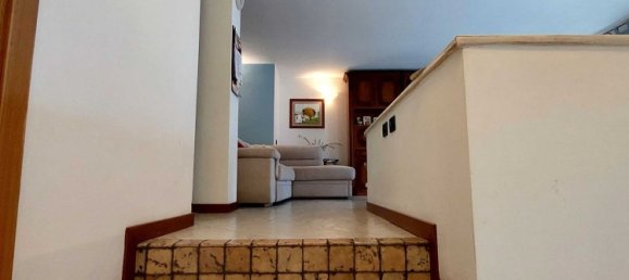 4-salle Penthouse à Malgrate, Italy No. 3259 30