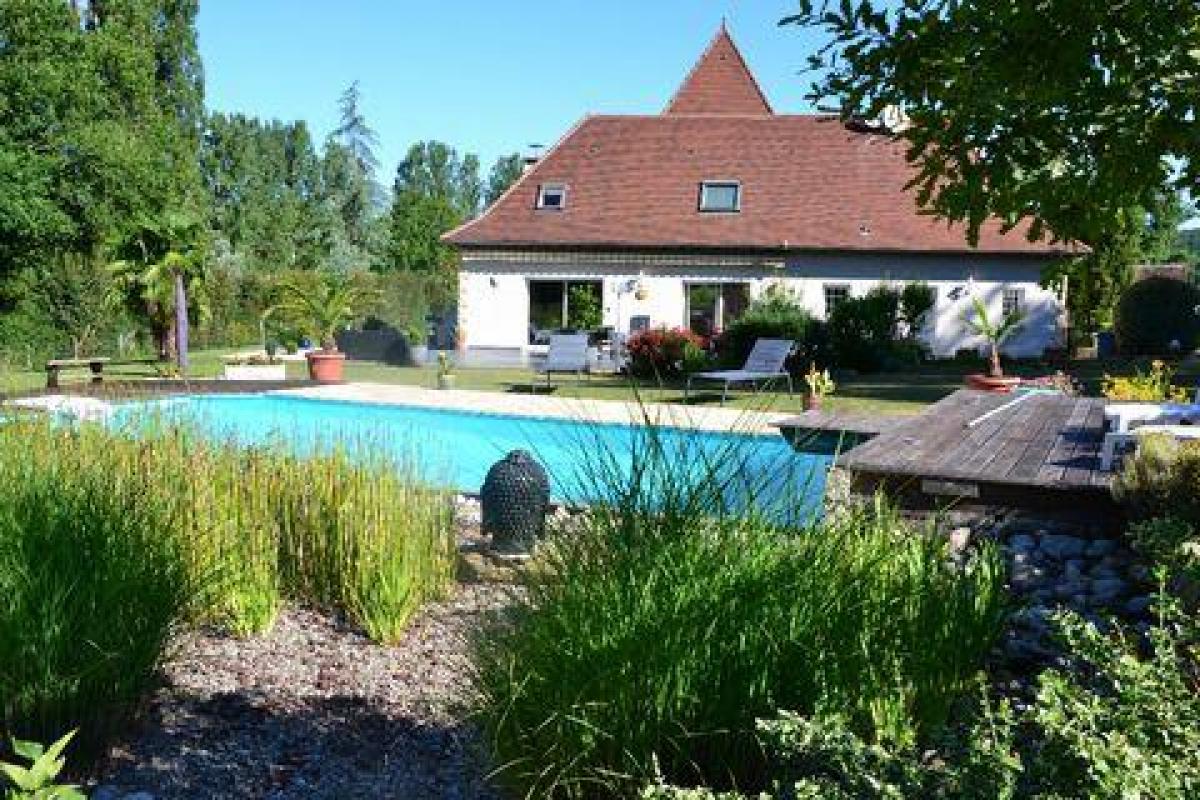 4 bedrooms House in Martel, France No. 28313