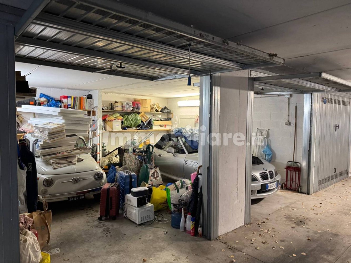 16m² Garage in Florence, Italy No. 353724