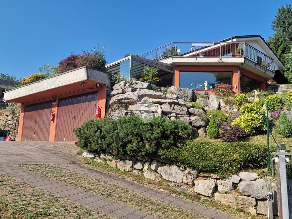 2 Schlafzimmer Villa in Albino, Italy, Nr. 359983