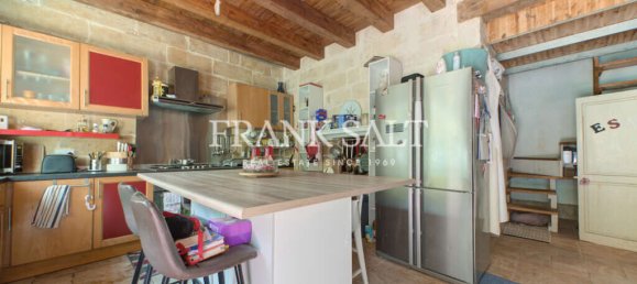 5 bedrooms Townhouse in Marsa, Malta No. 1095 19