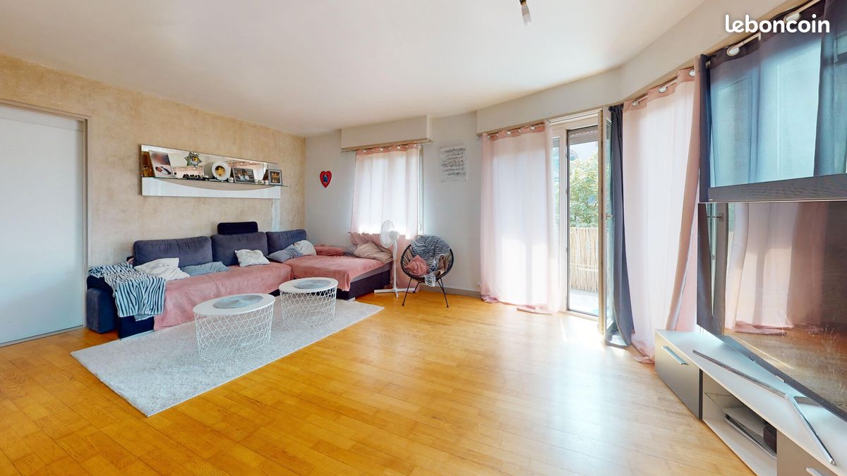 Квартира с 3 спальнями в Мюлуз, Франция № 253942