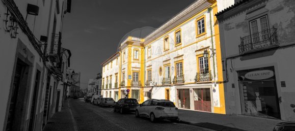 9 bedrooms Building in Evora, Portugal No. 137796 2
