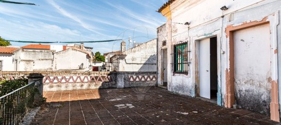 9 bedrooms Building in Evora, Portugal No. 137796 8