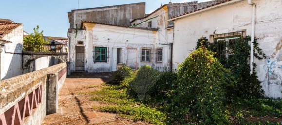 9 bedrooms Building in Evora, Portugal No. 137796 4